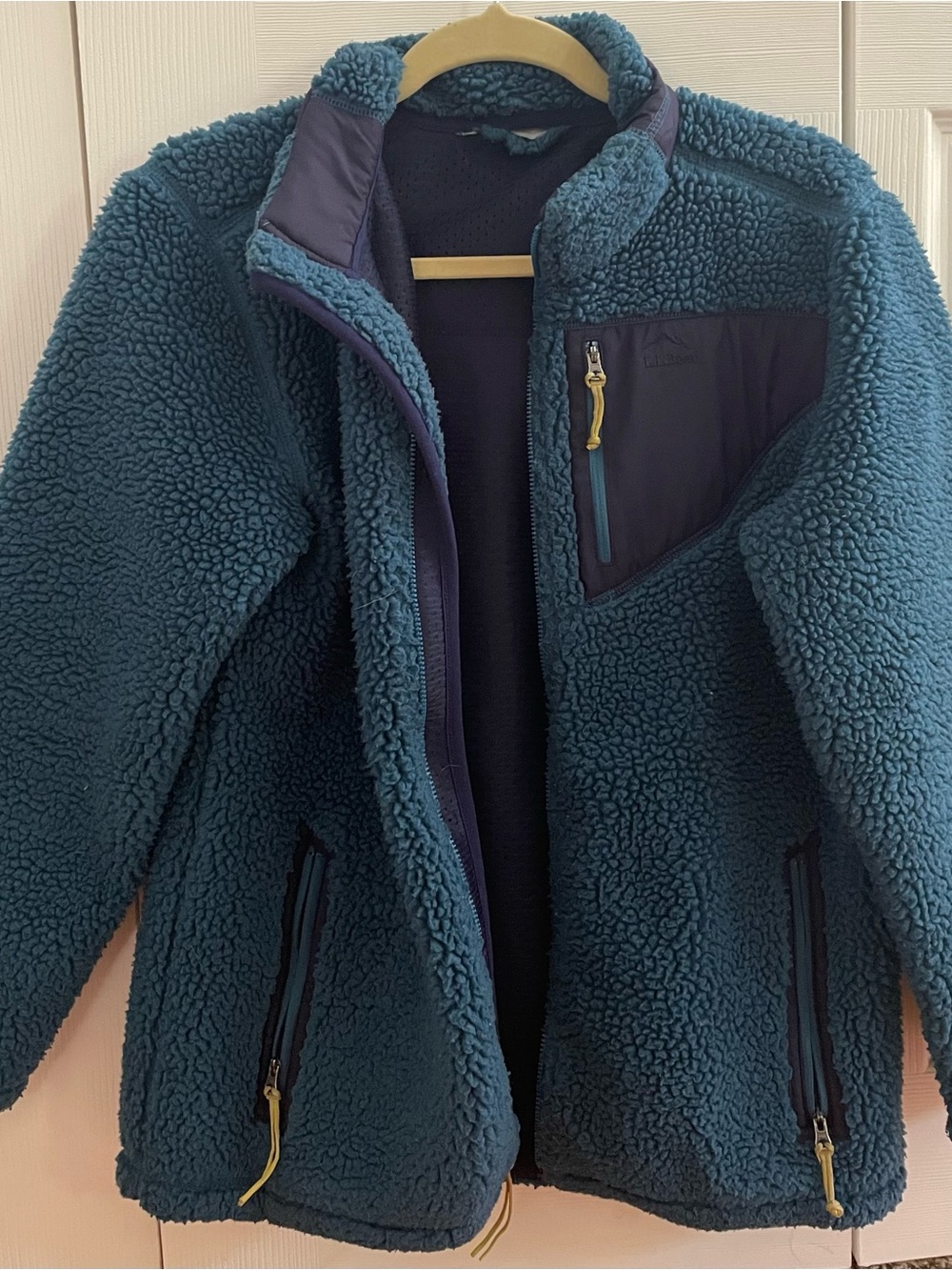 LL Bean Teal Sherpa Fleece Jacket with Chest Pocket - women’s L